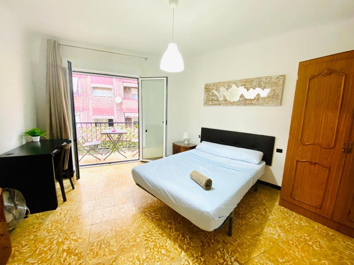 Centro Ciudad Apartamento Entero Аликанте Екстериор снимка